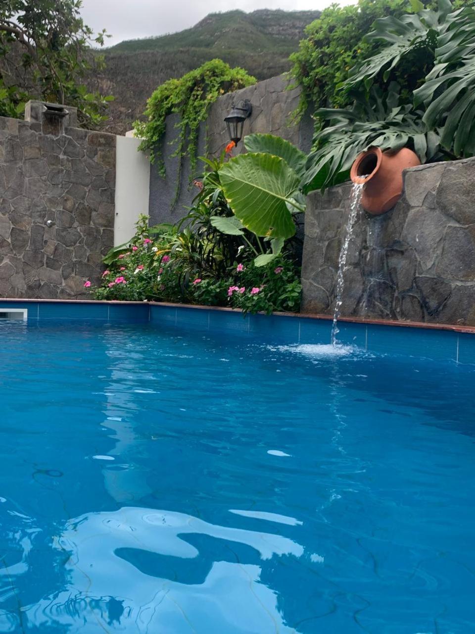 Kasa Wahnon Villa Pombas Ngoại thất bức ảnh